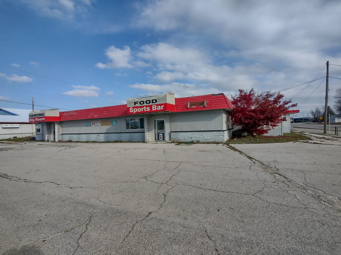 Johhnys Skate Center (Johnnys Bandstand, Johnnys Entertainment) - Photo From Richard Liebermann On Facebook